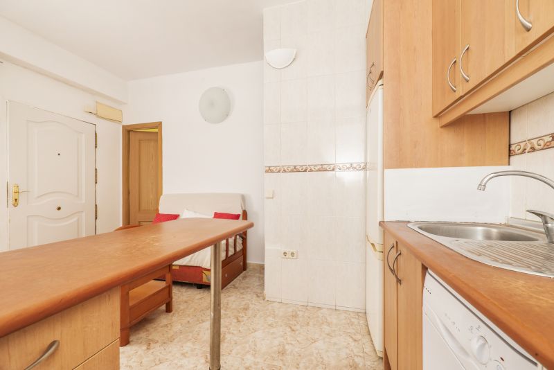 Wood Countertop Repair Costs — Cost of Wood Countertop Repair